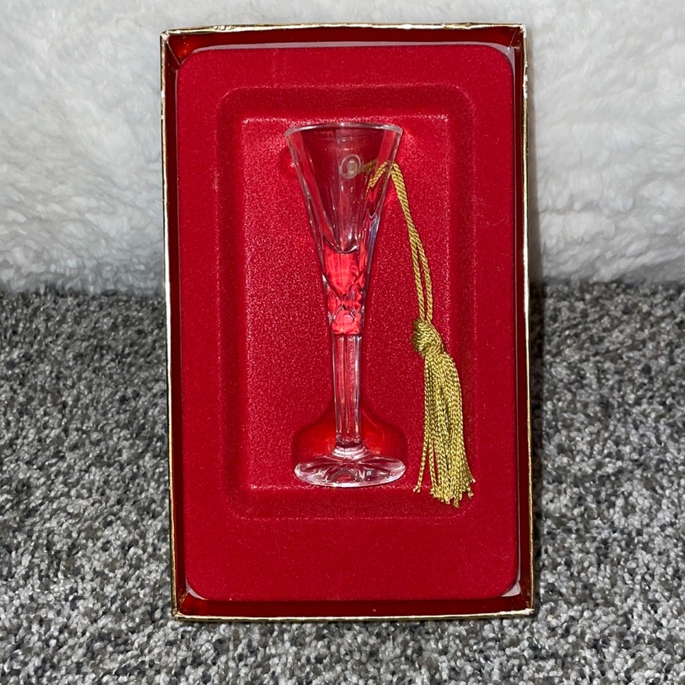 Vintage Gorham Lady Ann Flute Mini Crystal Ornament. - Picture 1 of 3